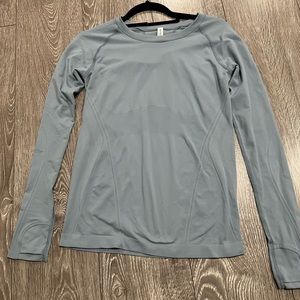 Athleta long sleeve tee
